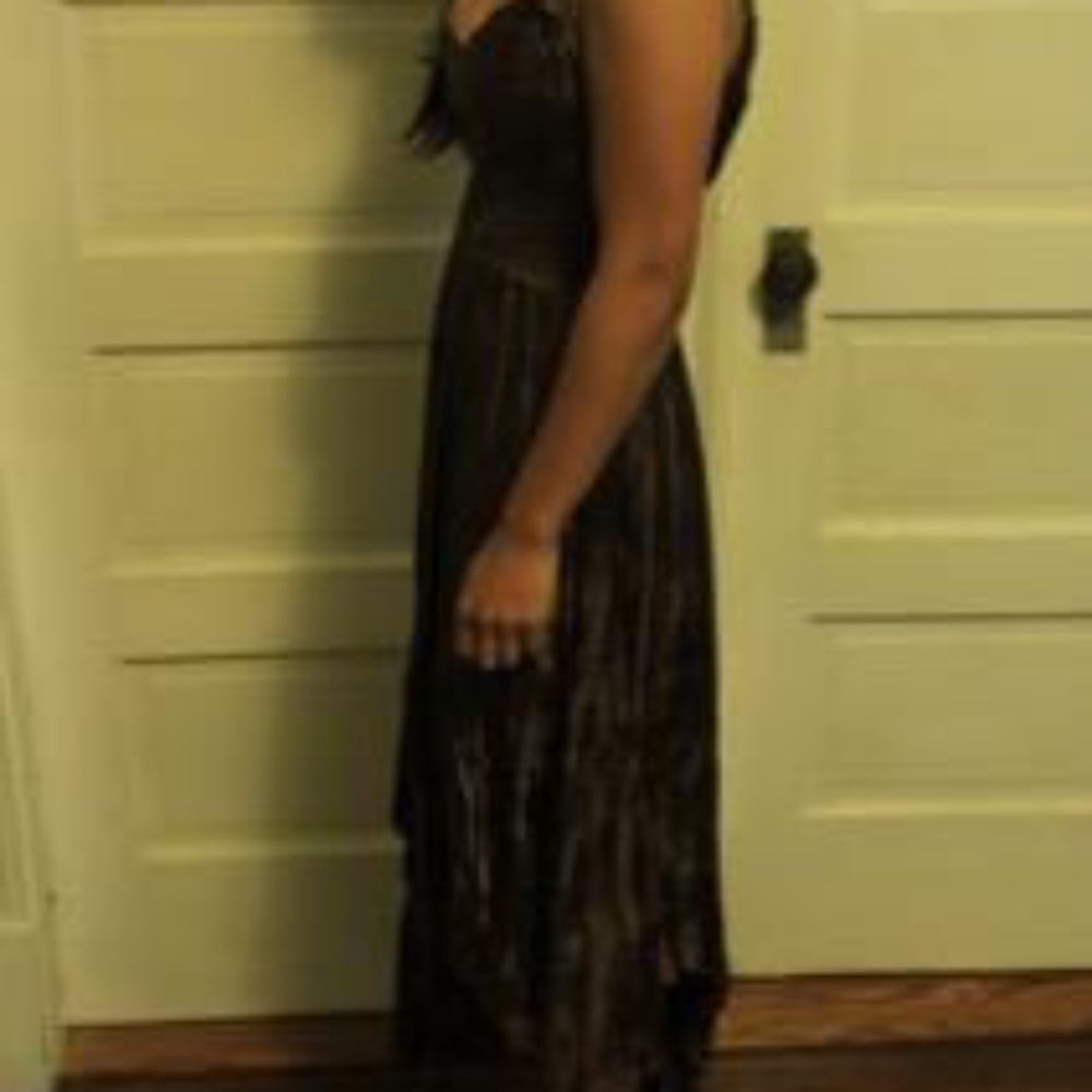 Dress - Picture 3 of 4